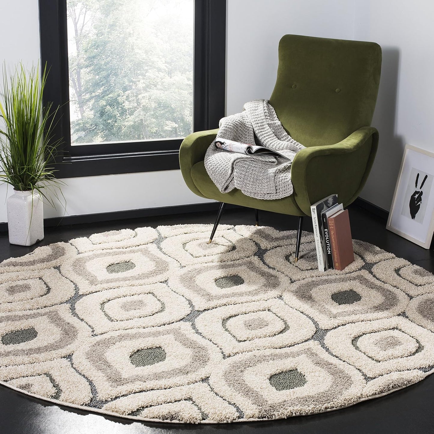 SAFAVIEH Florida Shag Collection Area Rug - 6'7" Round, Cream & Smoke, Modern Ogee Design, Non-Shedding & Easy Care, 1.2-inch Thick Ideal for High Traffic Areas in Living Room, Bedroom (SG461-1179)
