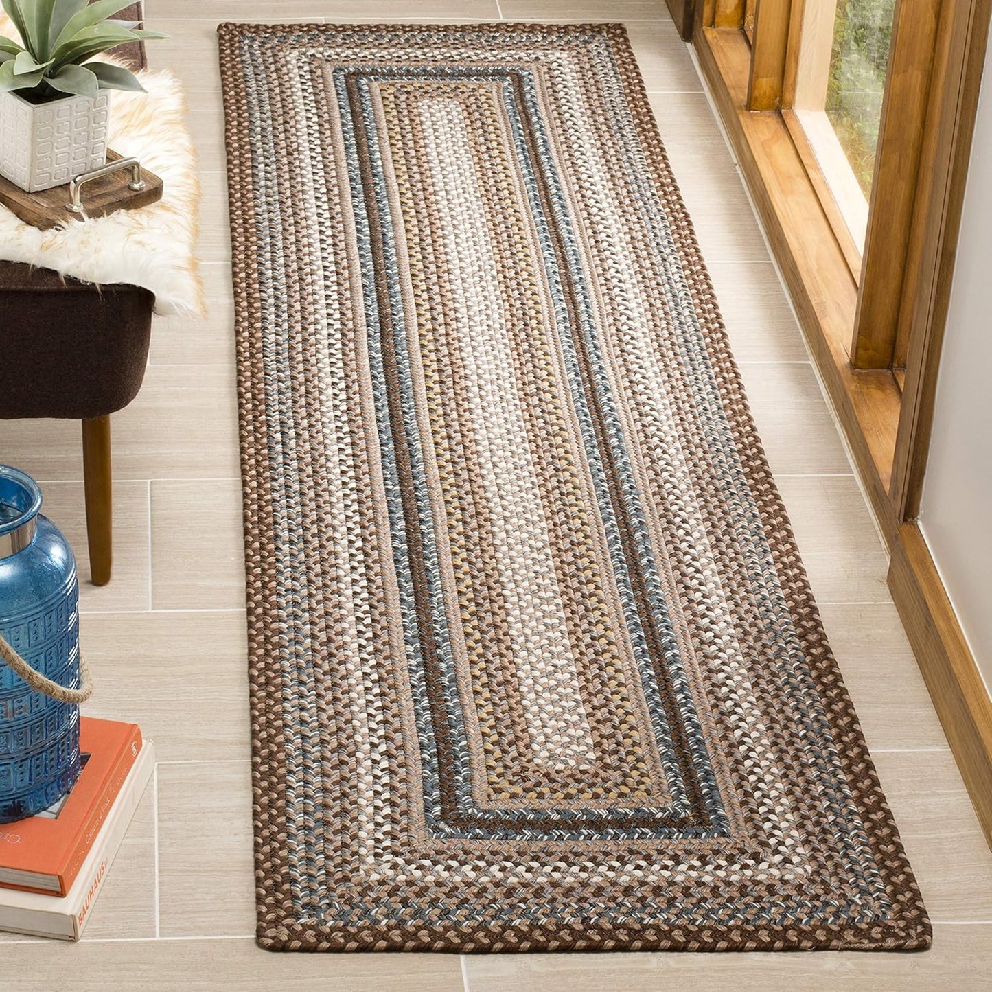 SAFAVIEH Braided Collection Area Rug - 8' Round, Brown & Multi, Handmade Country Cottage Reversible, Ideal for High Traffic Areas in Living Room, Bedroom (BRD313A)