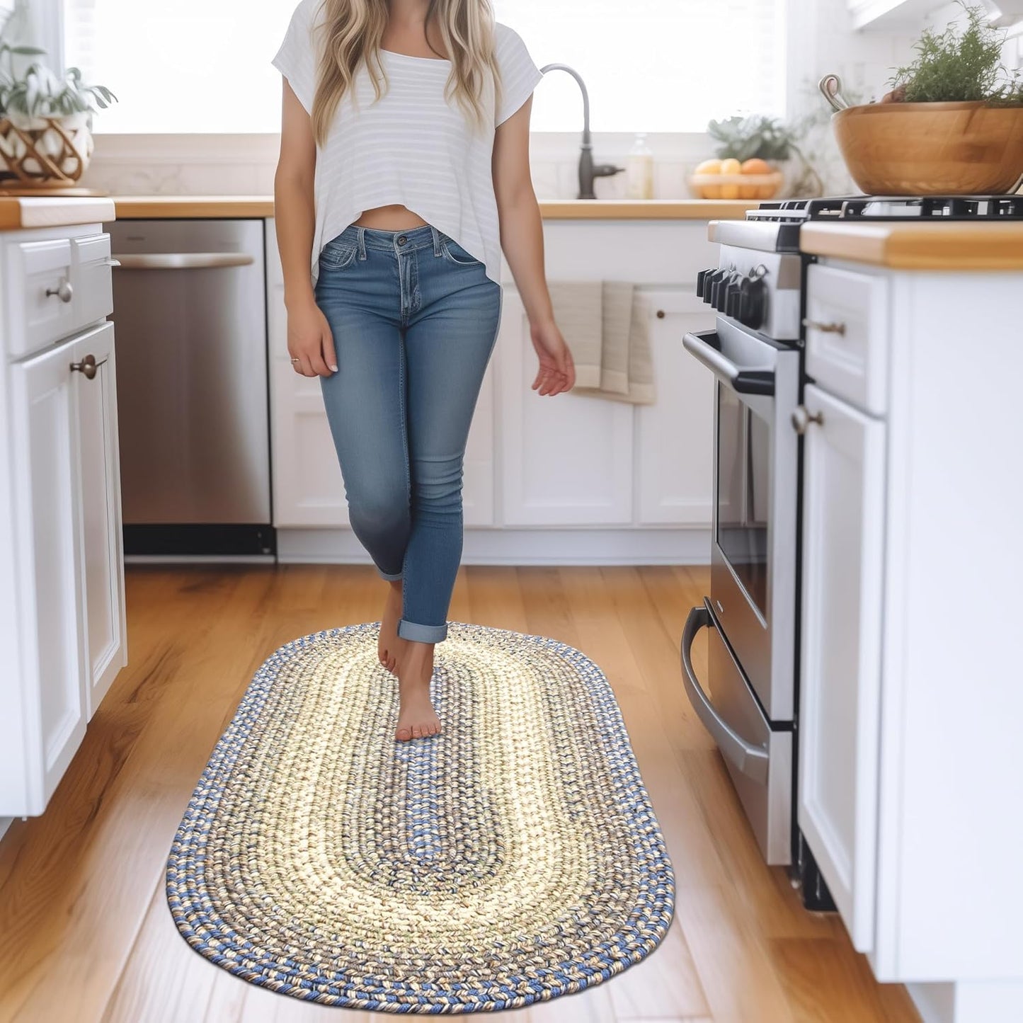 Super Area Rugs Braided Rugs Round 4ft Farmhouse Kitchen Rug - Ridgewood Gray Braided Rug for Dining Room Table - Reversible - Indoor/Outdoor - Made in USA - Graphite/Beige, 4' Round