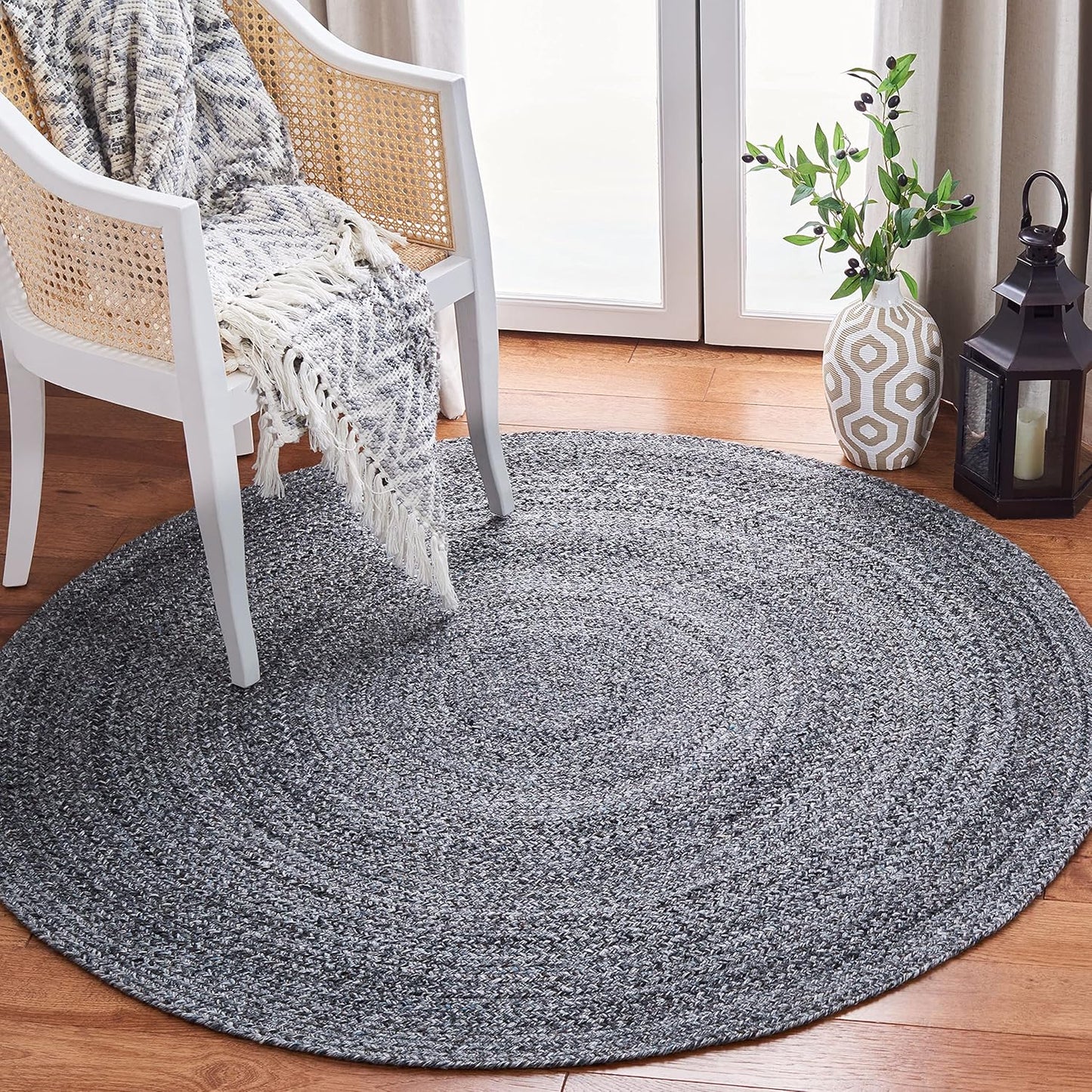 SAFAVIEH Braided Collection 8' Round Navy BRD851N Flatweave Country Cottage Reversible Entryway Foyer Living Room Bedroom Kitchen Area Rug