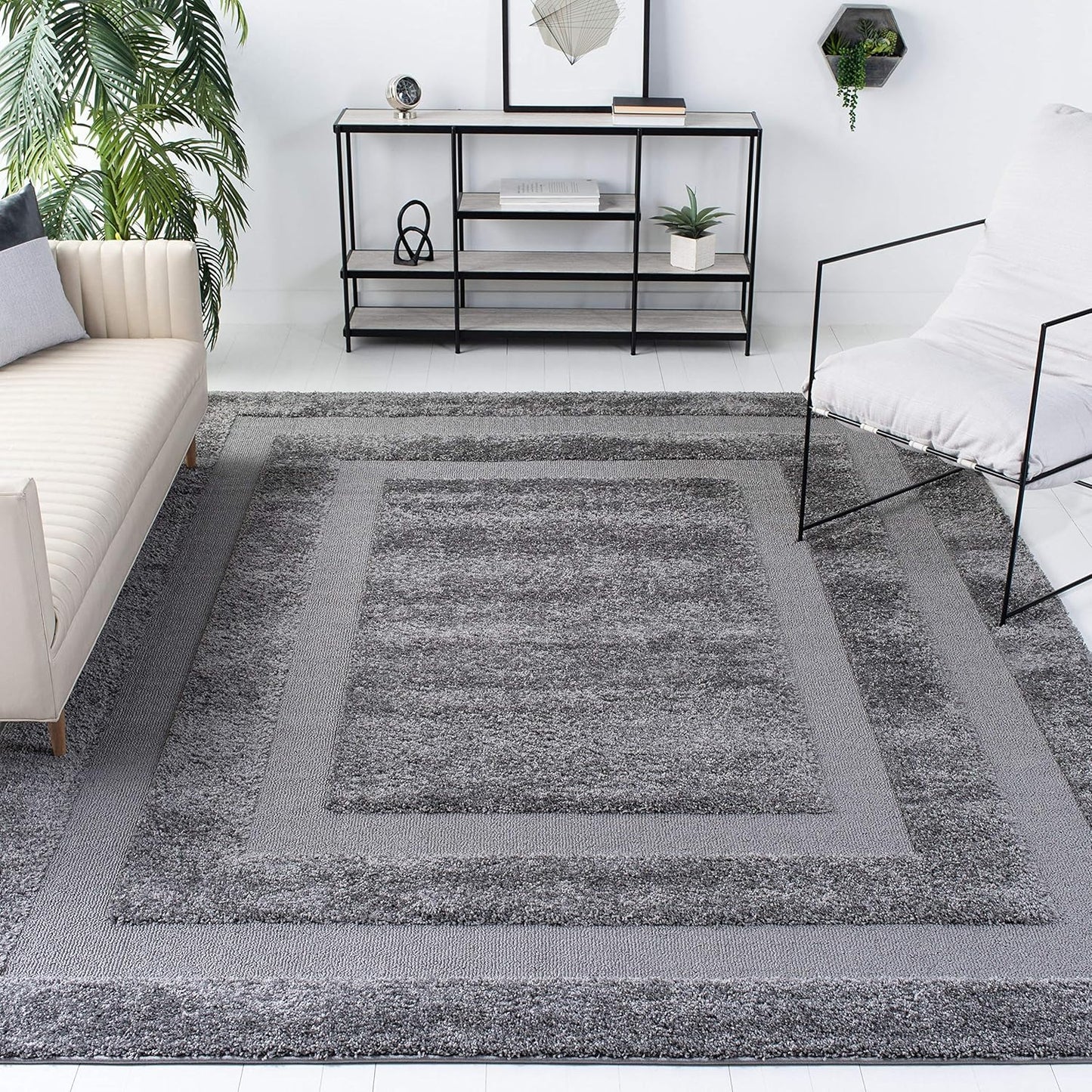 SAFAVIEH Florida Shag Collection Area Rug - 6'7" Round, Creme & Creme, Border Design, Non-Shedding & Easy Care, 1.2-inch Thick Ideal for High Traffic Areas in Living Room, Bedroom (SG454-1111)