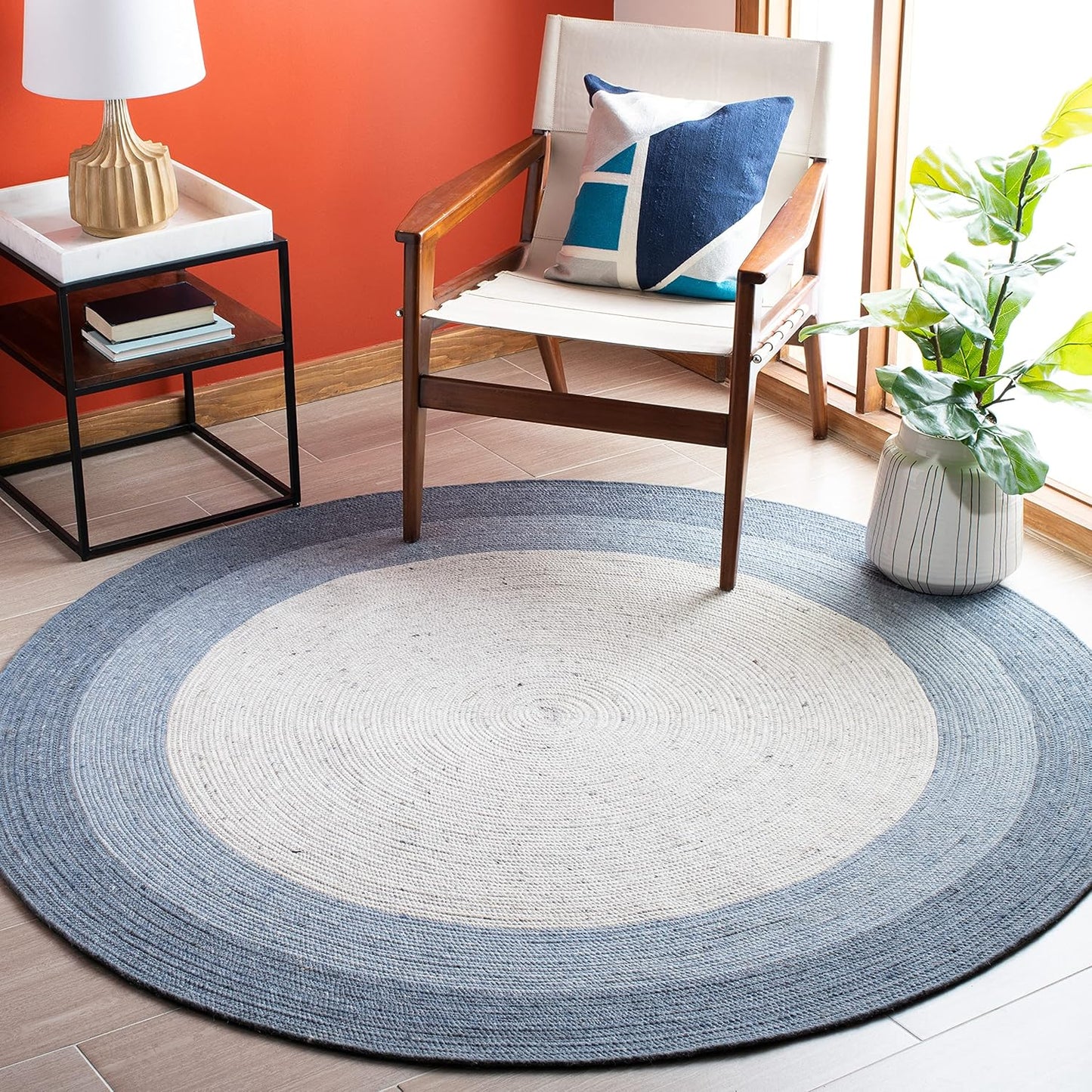 SAFAVIEH Braided Collection 7' Round Beige/Ivory BRD903B Handmade Country Cottage Reversible Wool Entryway Foyer Living Room Bedroom Kitchen Area Rug