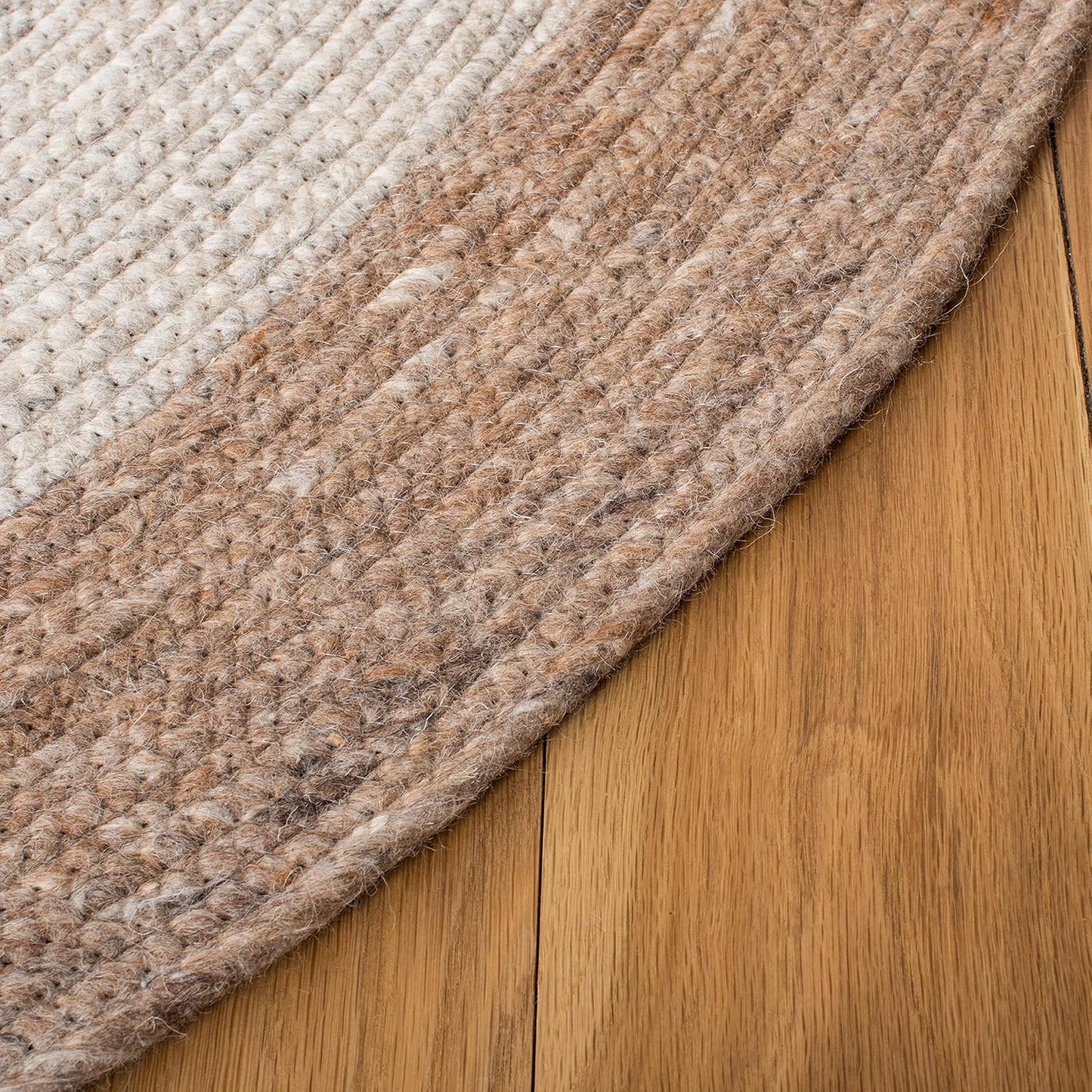 SAFAVIEH Braided Collection 7' Round Beige/Ivory BRD903B Handmade Country Cottage Reversible Wool Entryway Foyer Living Room Bedroom Kitchen Area Rug